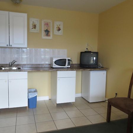 واساغا بيتش Villa Nova Motel المظهر الخارجي الصورة