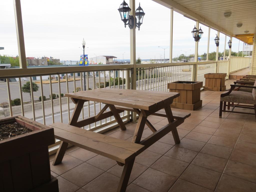 واساغا بيتش Villa Nova Motel المظهر الخارجي الصورة
