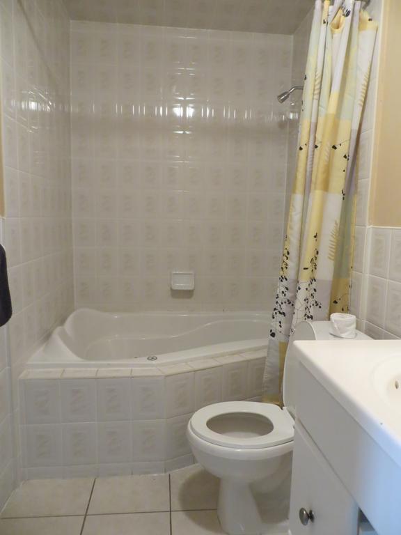 واساغا بيتش Villa Nova Motel المظهر الخارجي الصورة