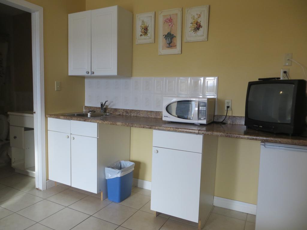 واساغا بيتش Villa Nova Motel المظهر الخارجي الصورة